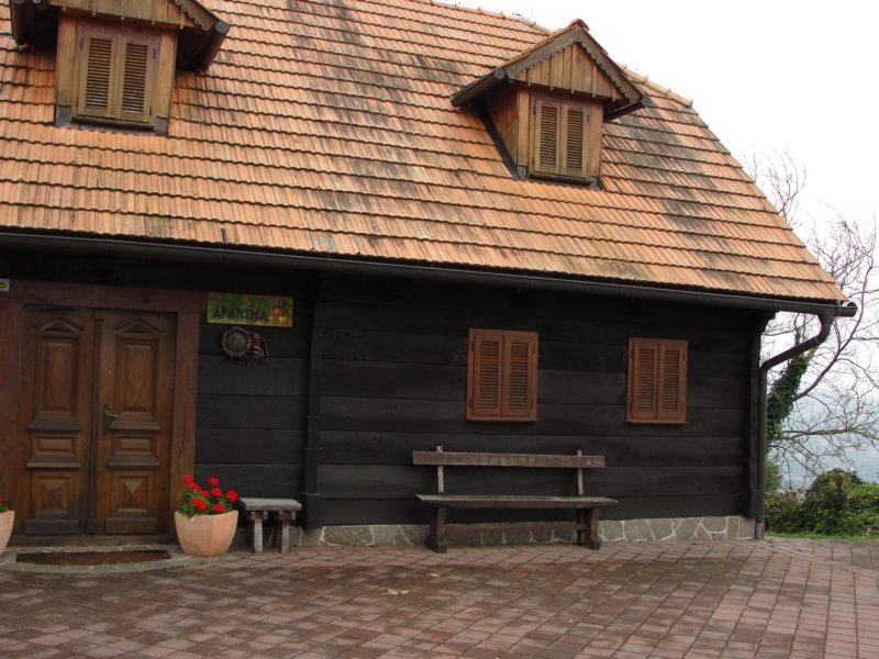 kostanjevica122.jpg