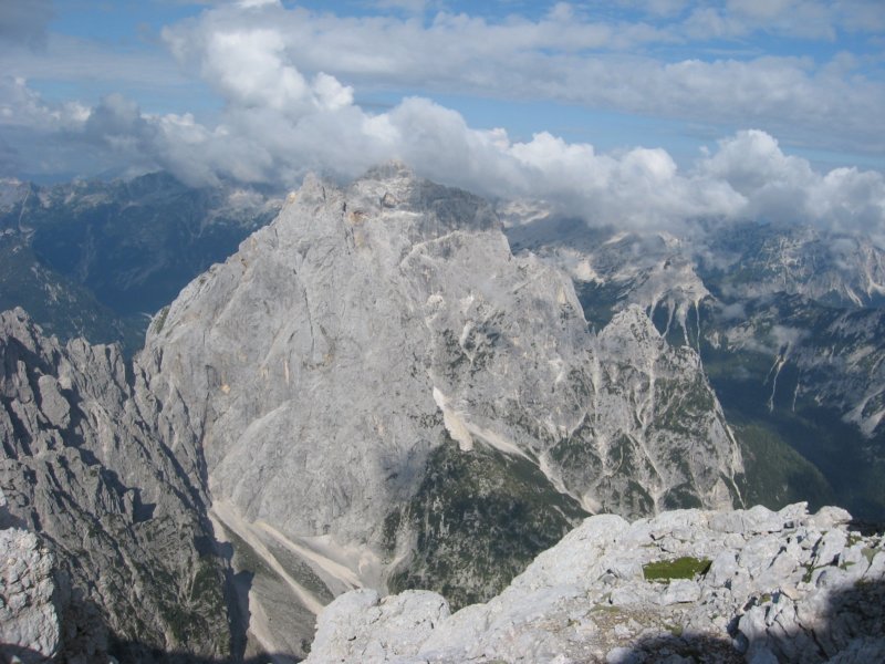 krlat201129.jpg