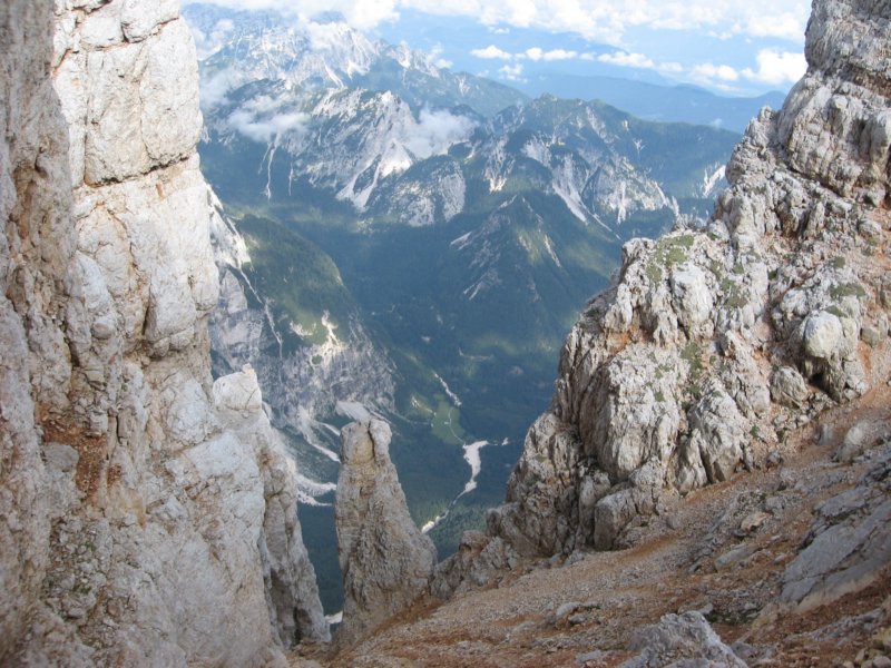 krlat201135.jpg