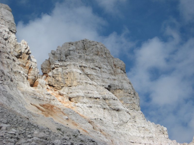 krlat201139.jpg