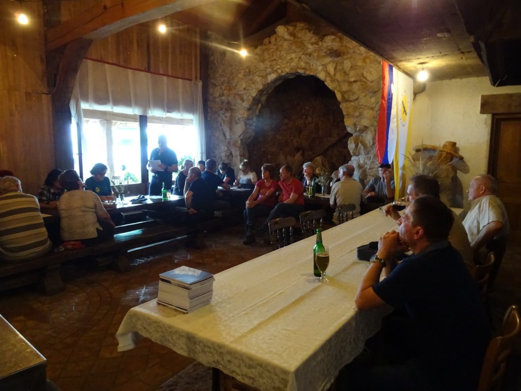 skupinainobnizbor202210.jpg